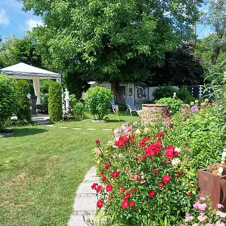 Dreifluesse - Traumgarten Mit Grill Und Pavillon, Wlan, Kueche Und Parkplatz * 살츠베그