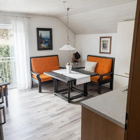 Dreifluesse - Traumgarten Mit Grill Und Pavillon, Wlan, Kueche Und Parkplatz